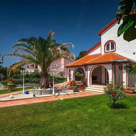 Holiday home Vallis Aurea
